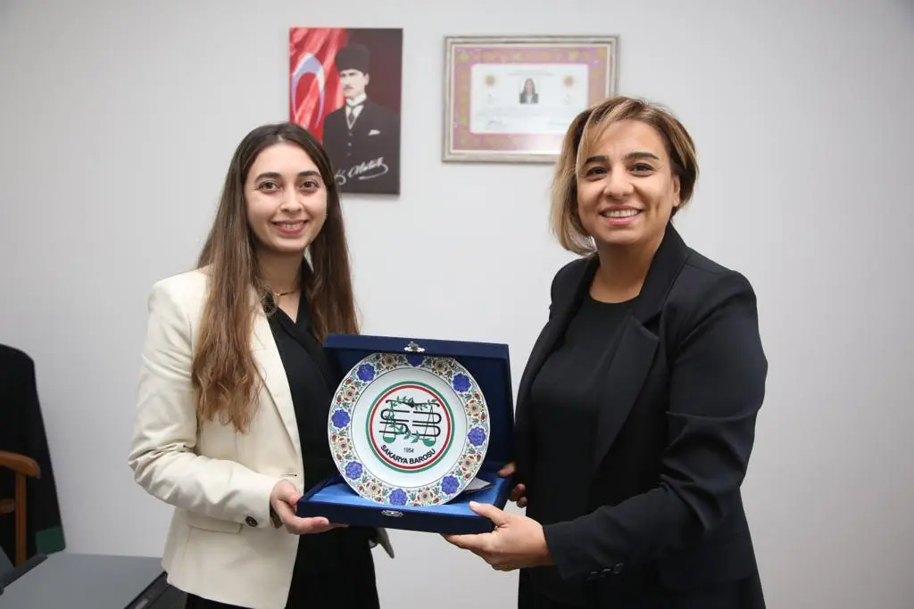 Haber: Ayşenur Gülcan Hukuk Bürosu Açıldı - Galeri-1