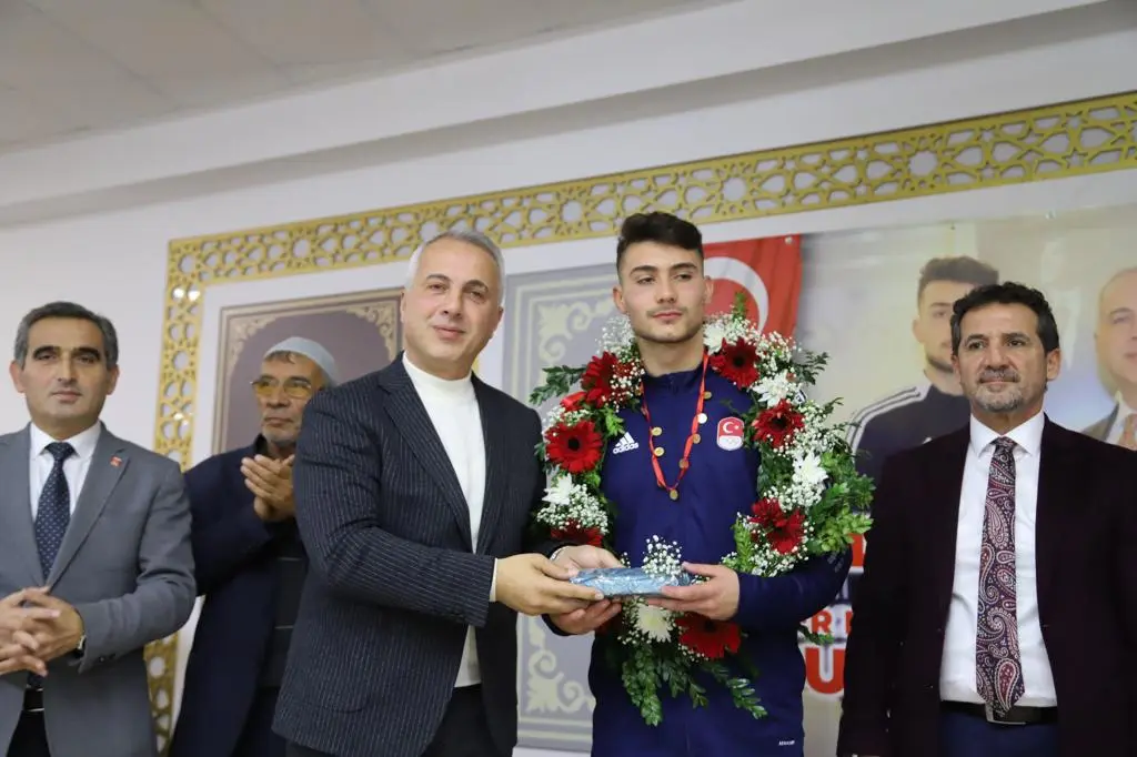Haber: Şampiyona Coşkulu Kutlama - Galeri-1