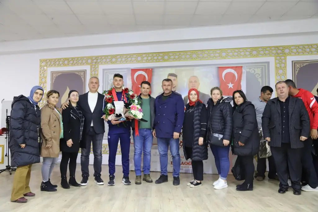 Haber: Şampiyona Coşkulu Kutlama - Galeri-2