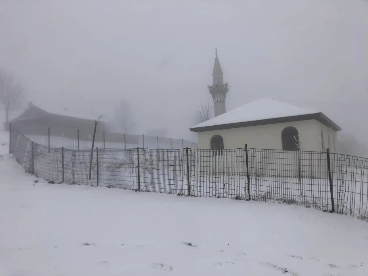 Haber: Zirveye Mevsimin ilk karı yağdı - Galeri-1