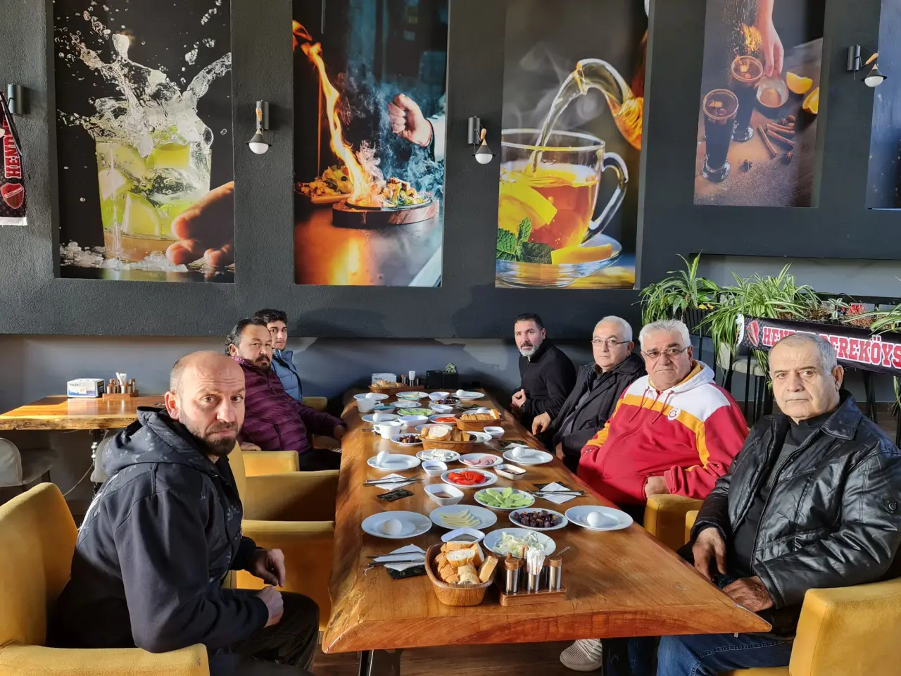 Haber: Hendek Dereköyspor’dan Kahvaltı - Galeri-3