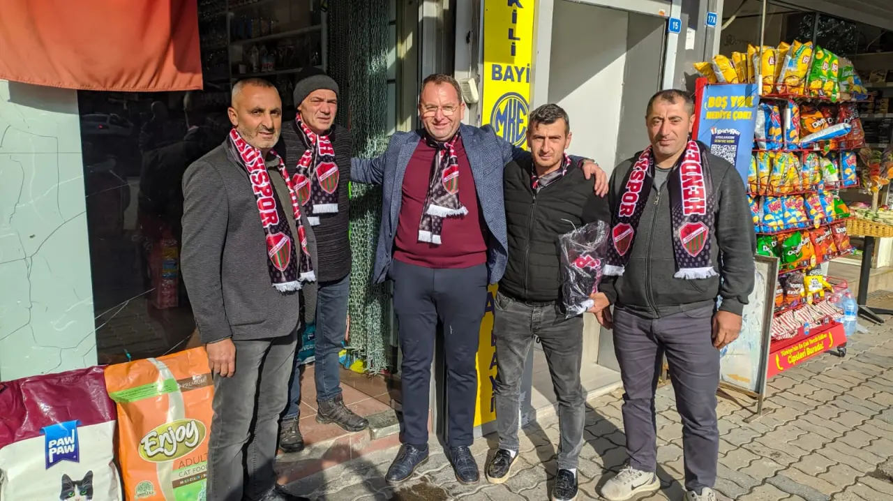 Haber: Hendek Dereköyspor Yönetiminden Kahvaltı Teşekkürü - Öne Çıkan