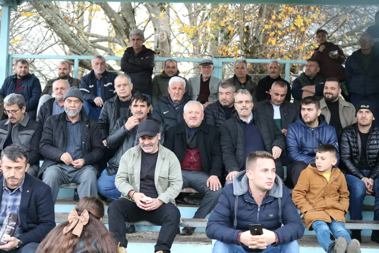 Haber: Hendek Dereköyspor Vefaspor’u elinden kaçırdı - Galeri-2