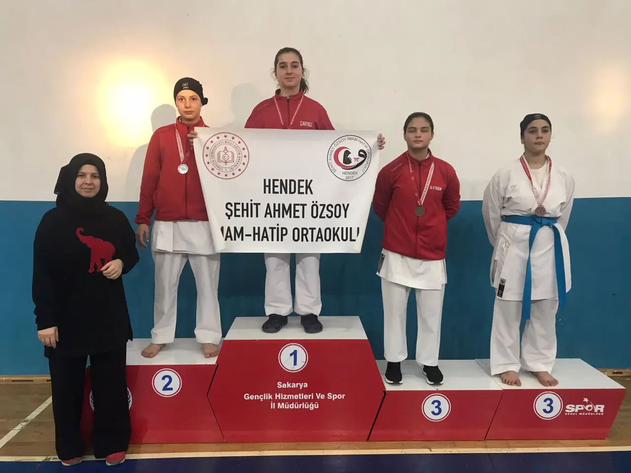 Haber: Hendek Belediyesi Karate Takımı Başarılarına Başarı Eklemeye Devam Ediyor - Galeri-1