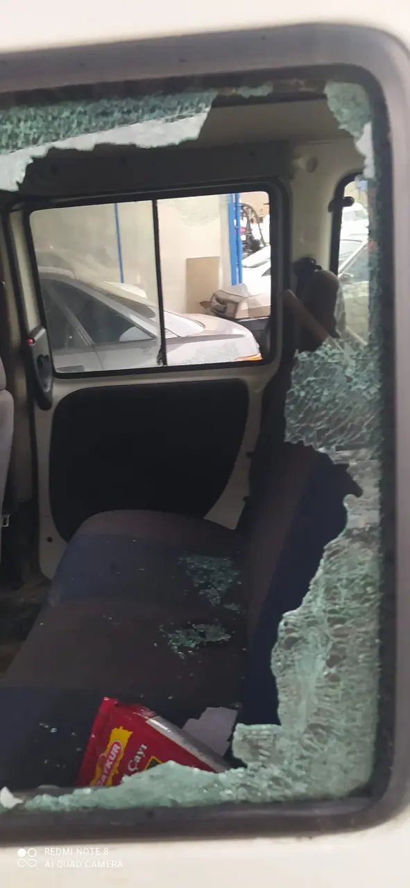 Haber: Muhtarın bulunduğu araca silahlı saldırı - Galeri-2