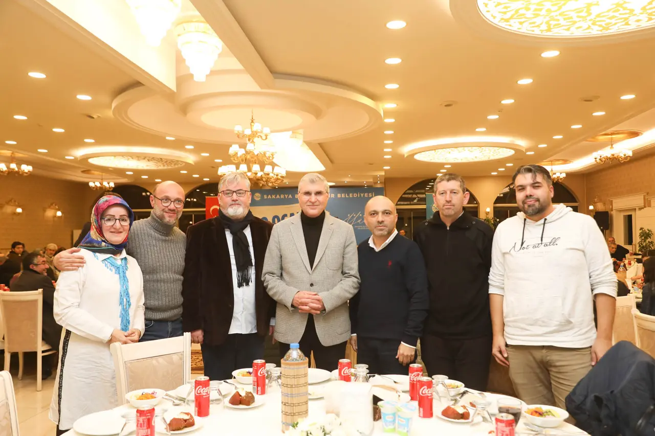 Haber: Yüce gazetecileri özel günde misafir etti - Galeri-2