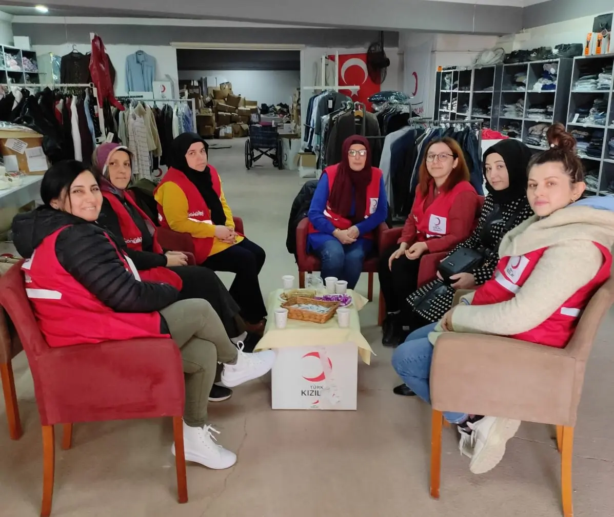 Haber: Hendek Kızılay Kadın Kolları Kuruldu - Öne Çıkan
