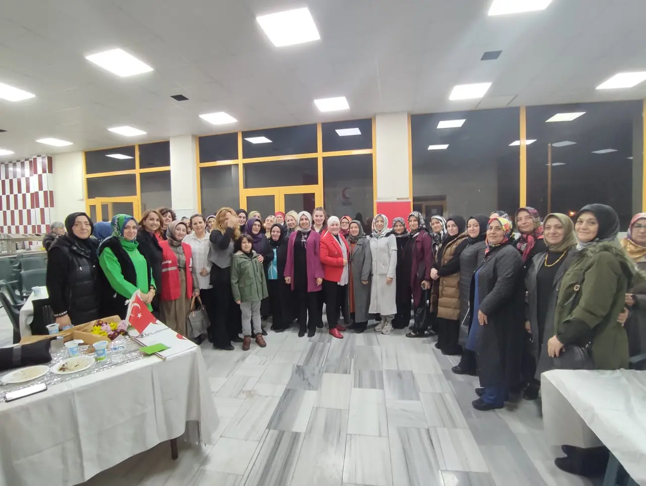 Haber: Kızılay Hendek Kadın Kollarından Seminer - Galeri-2