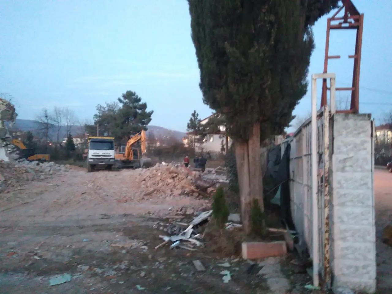 Haber: Yıkılan Cezaevinin yerinde Çiçekler Açacak - Galeri-2