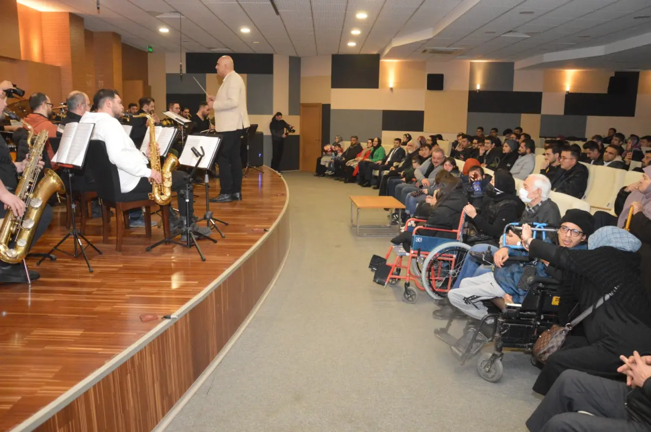 Haber: Kent Orkestrası engelliler için çaldı - Öne Çıkan