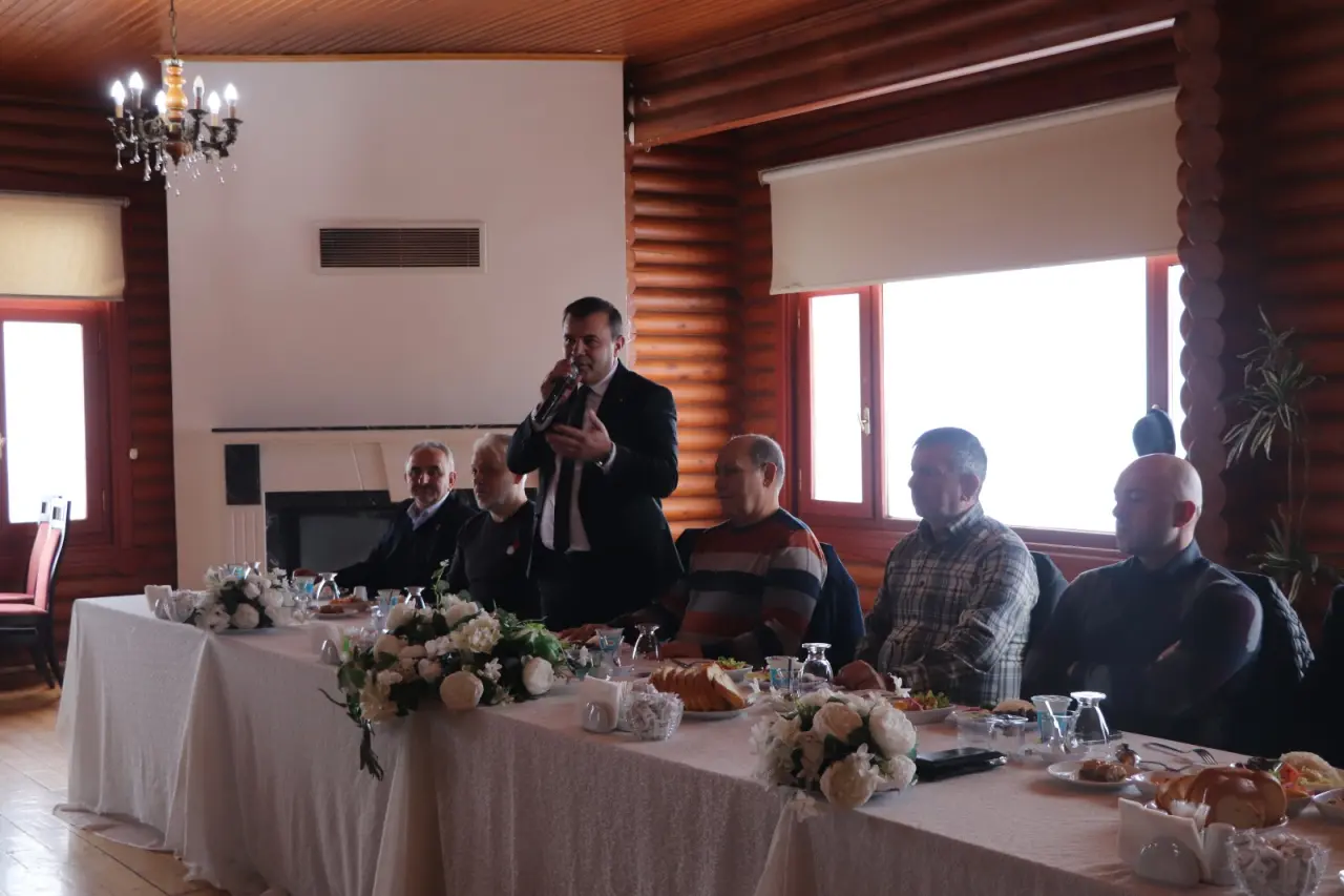 Haber: Sakarya Ticaret Borsası Hendek ‘te üyeleriyle bir araya geldi - Öne Çıkan