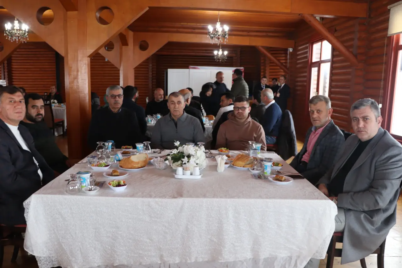 Haber: Sakarya Ticaret Borsası Hendek ‘te üyeleriyle bir araya geldi - Galeri-1