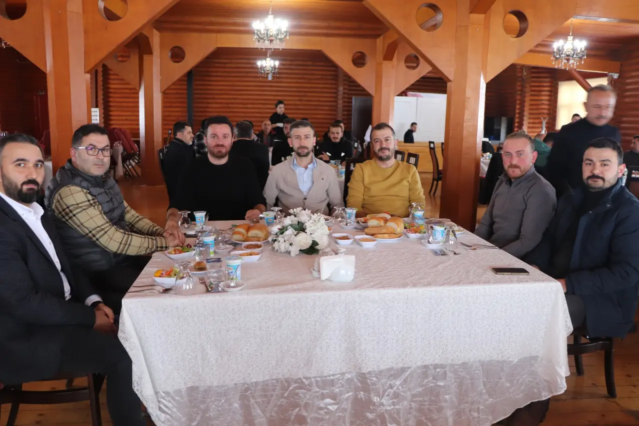 Haber: Sakarya Ticaret Borsası Hendek ‘te üyeleriyle bir araya geldi - Galeri-2