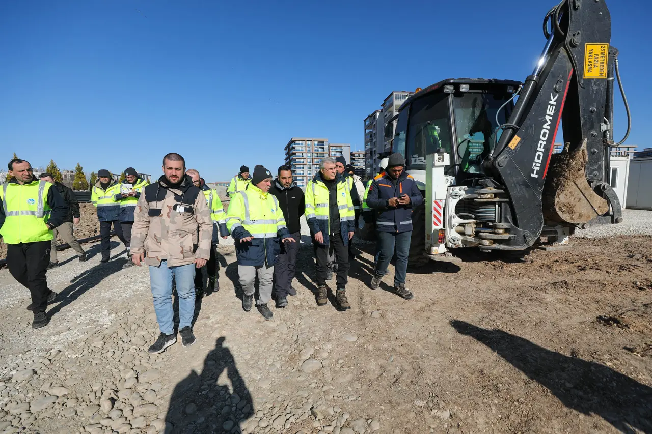 Haber: Yüce afet bölgesinde açıkladı; Adıyaman’a konteyner kent kuruyoruz - Öne Çıkan