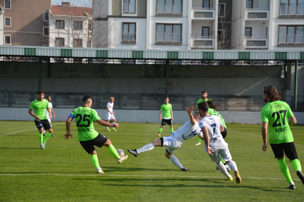 Haber: Hendekspor, Sapanca Gençlikspor maçında dostluk kazandı - Galeri-2
