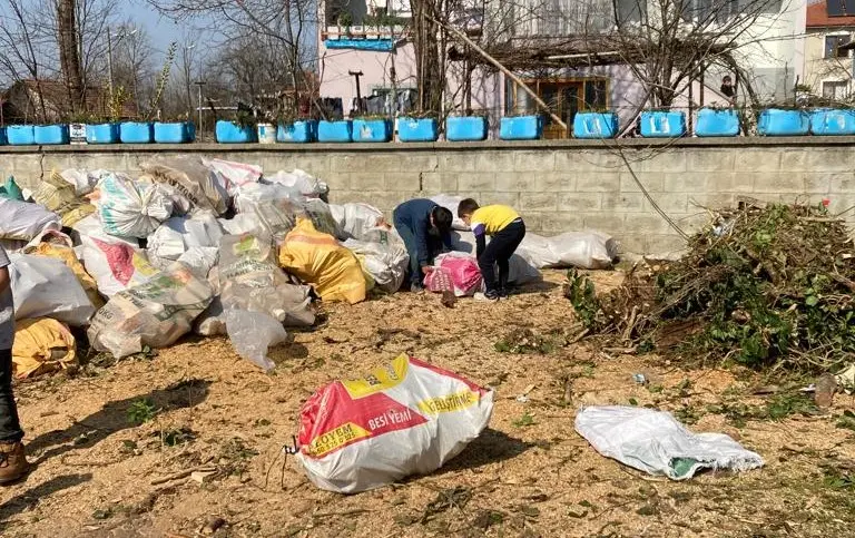 Haber: Depremzedeler için el birliği yaptılar - Galeri-3