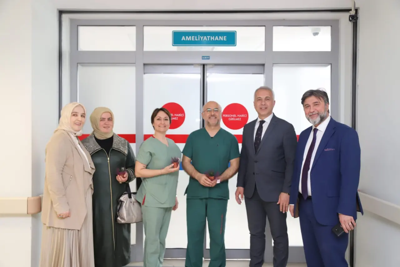 Haber: BAŞKAN BABAOĞLU’NDAN SAĞLIK ÇALIŞANLARINA ZİYARET - Galeri-1