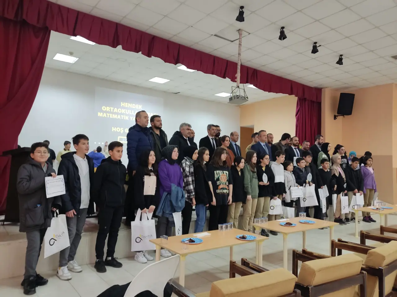 Haber: Matematikte Şampiyon Gaffar Okkan Ortaokulu - Galeri-1