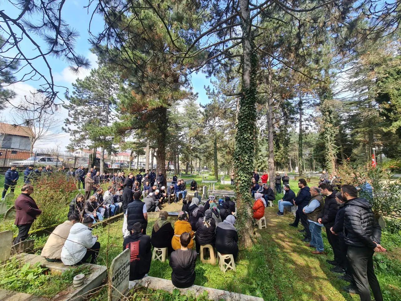 Haber: Kaptan Numan Kabri Başında dualarla yad edildi - Galeri-1