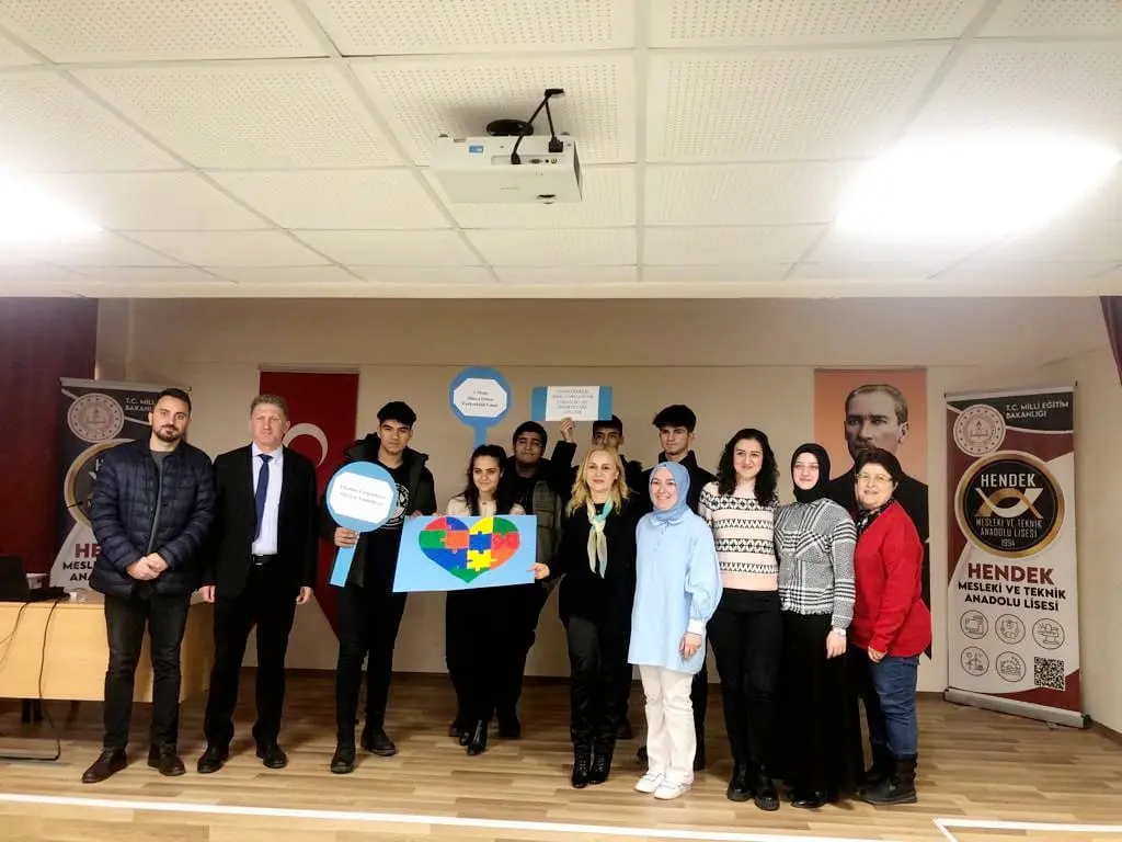 Haber: MAVİ IŞIKTAN YAYILAN HUZUR - Galeri-1