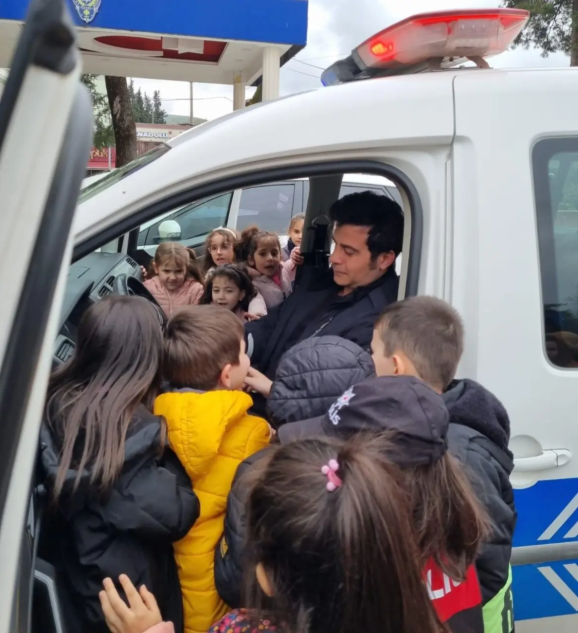 Haber: İmge Okulu Öğrencilerinden Emniyete Ziyaret - Galeri-3