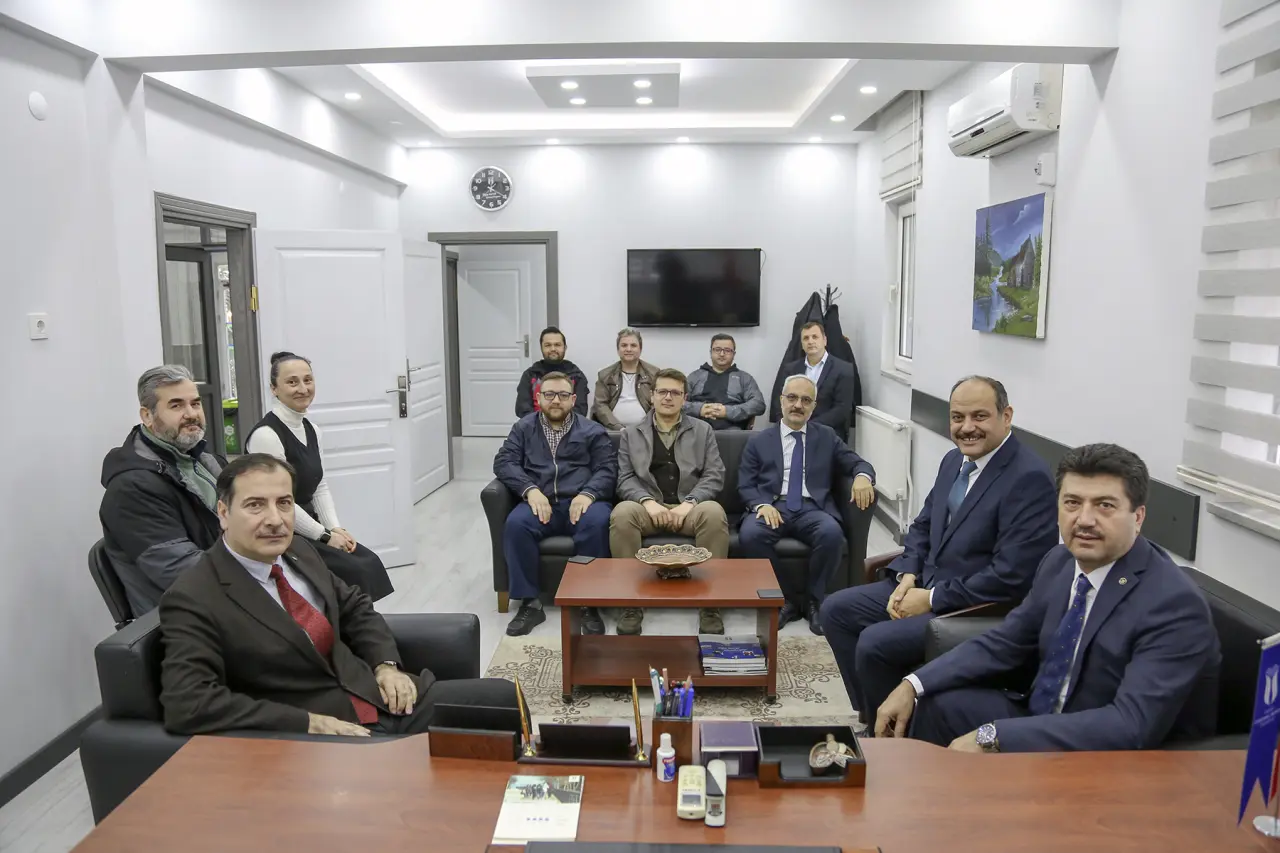 Haber: Hendek MYO’nun yeni müdürü göreve başladı - Galeri-1