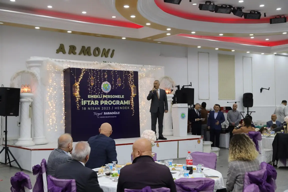 Haber: Başkan Babaoğlu Emekli Personelle İftarda Bir Araya Geldi - Galeri-3