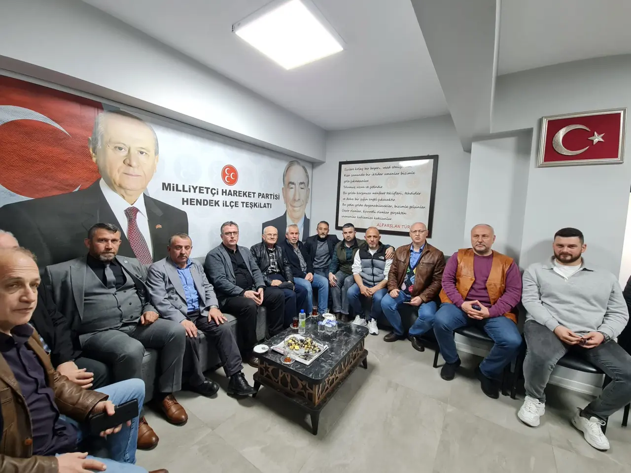 Haber: MHP Hendek Teşkilatı Bayramlaştı - Galeri-3