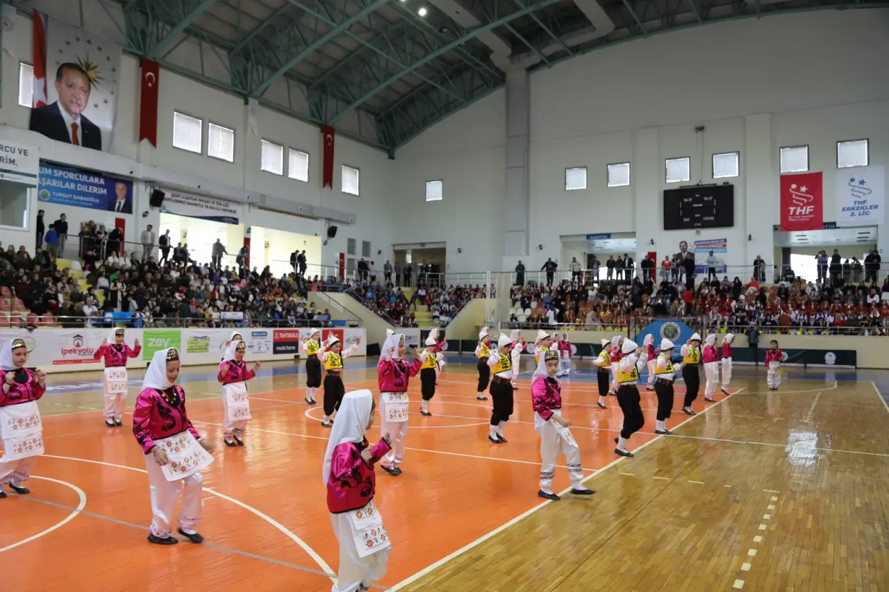 Haber: SALONDA 23 NİSAN ÇOŞKUSU - Galeri-2