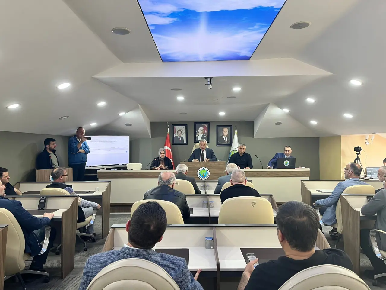 Haber: HENDEK MECLİSİ 2 MADDEYİ KARARA BAĞLADI - Öne Çıkan