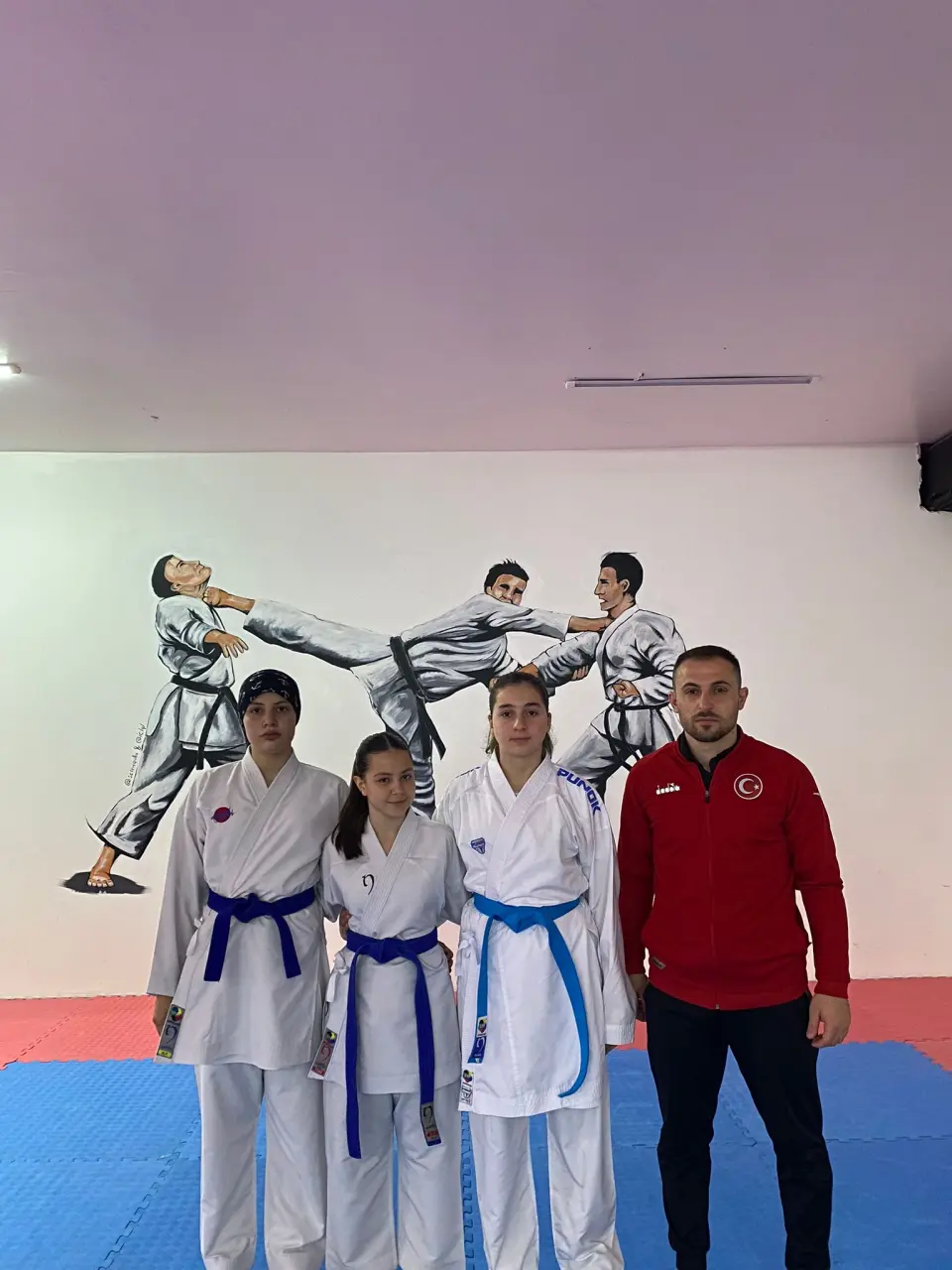 Haber: Hendekli Karateciler Bolu’da Madalya Avına Çıkıyor - Galeri-2