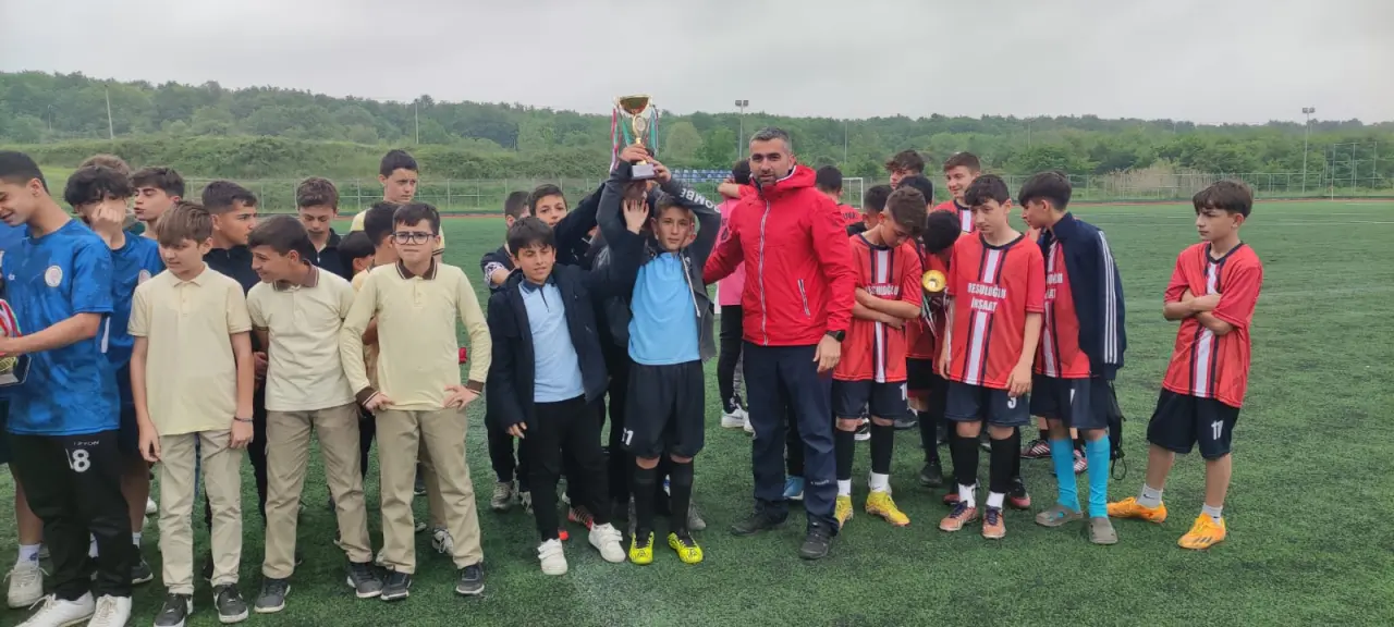 Haber: Yıldız Erkekler Futbol sona erdi - Galeri-1