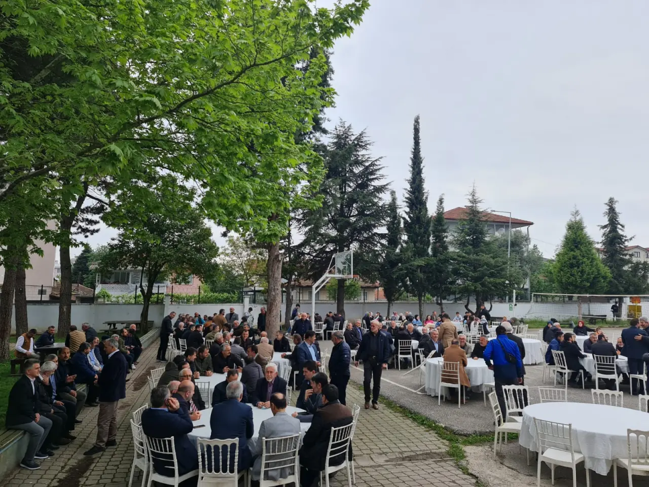 Haber: İmam Hatip Mezunları Buluştu - Öne Çıkan