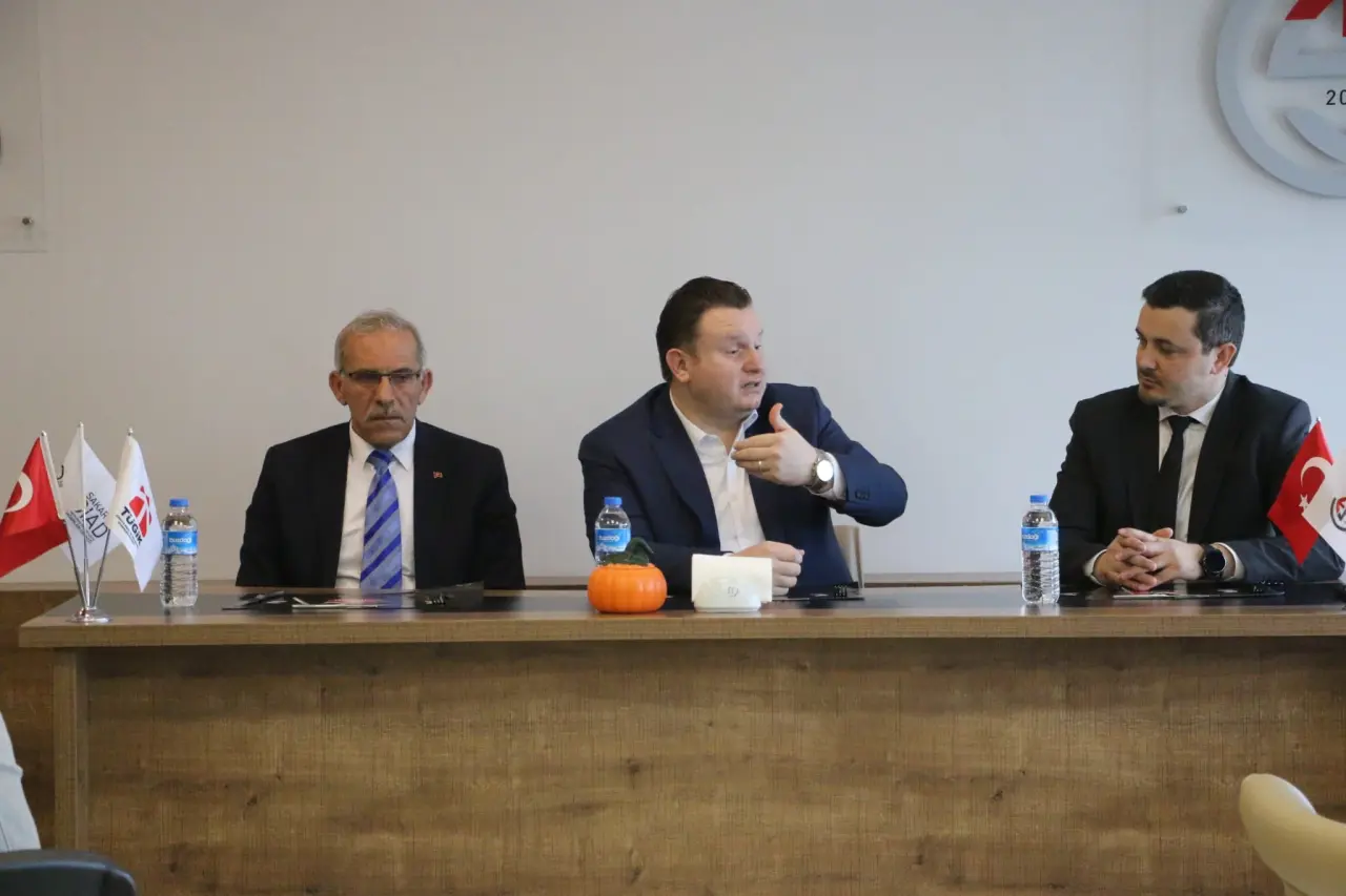 Haber: MHP’li Bülbül: Selçuk Bayraktar’ı, Selahattin Demirtaş kadar sevememiş bir yapıdan bahsediyoruz - Öne Çıkan