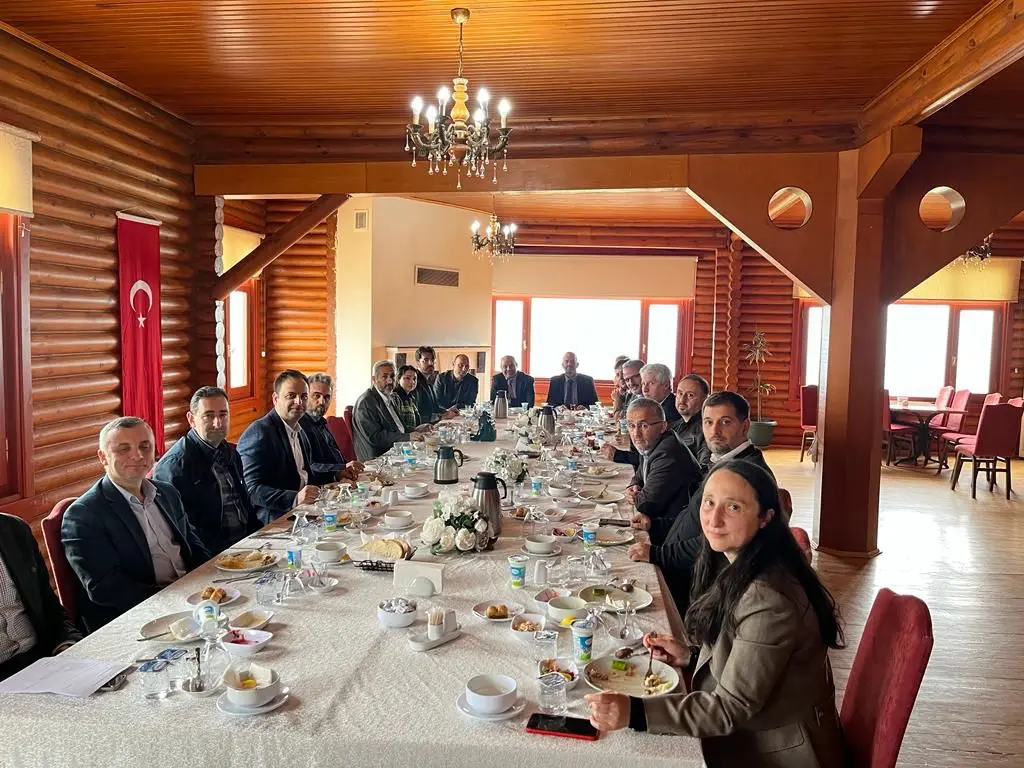 Haber: Yüksek Okul Müdürleri Hendek’te toplandı - Galeri-1
