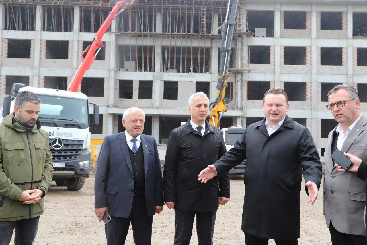 Haber: BÜLBÜL: DEVLET BAHÇELİ FEN LİSESİ GURUR VERİCİ BİR ESERDİR - Öne Çıkan