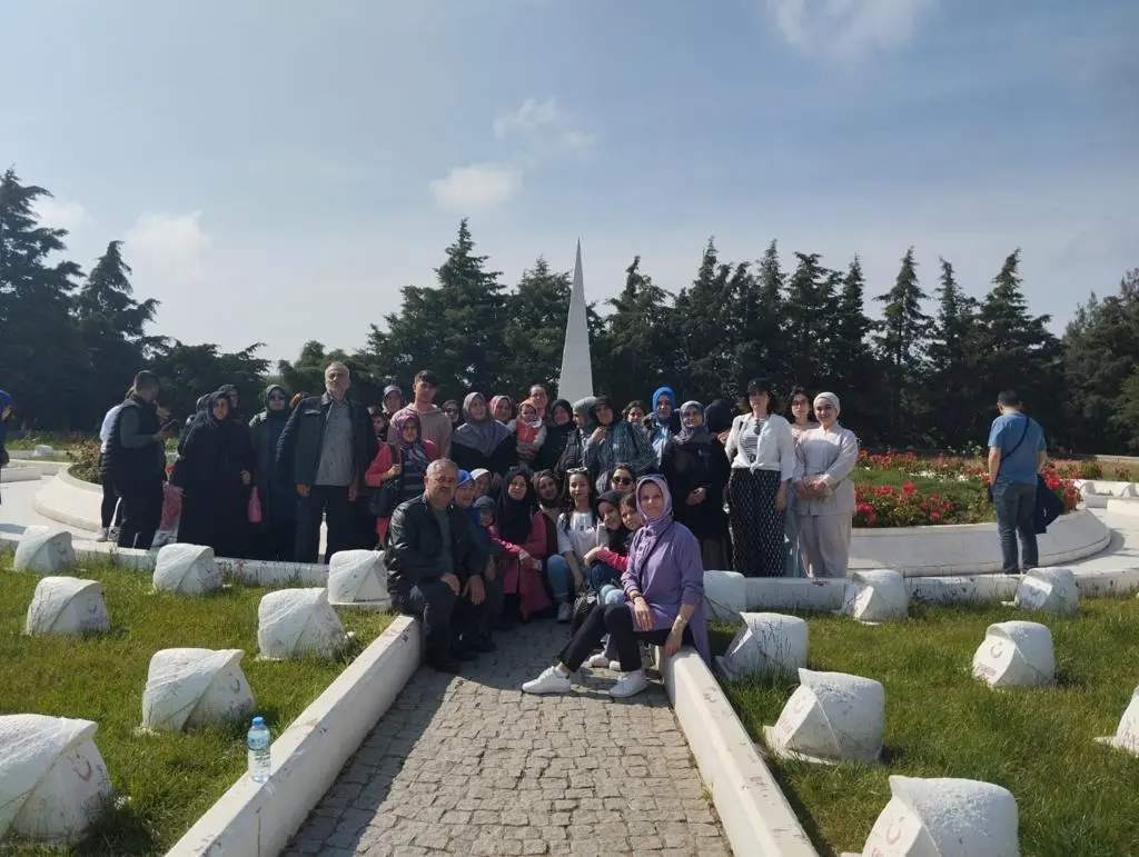 Haber: Muhtar Duran, Mahalle Sakinlerini Çanakkale’ye götürdü - Galeri-1