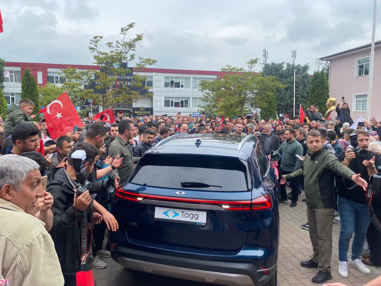 Haber: Hendek’te Yerli Otomobil Togg izdihamı - Galeri-3