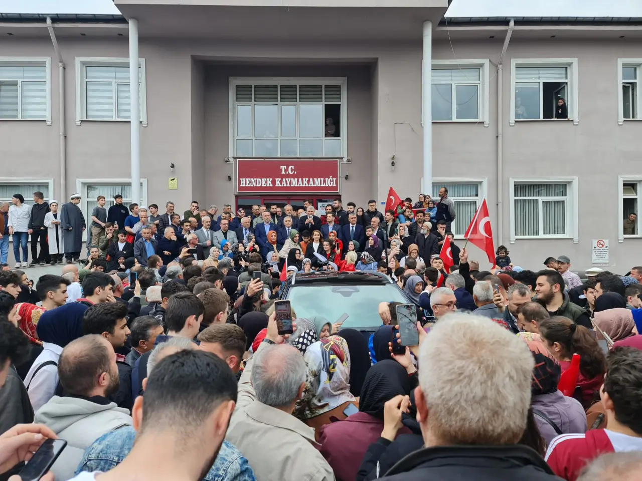Haber: Hendek’te Yerli Otomobil Togg izdihamı - Galeri-5