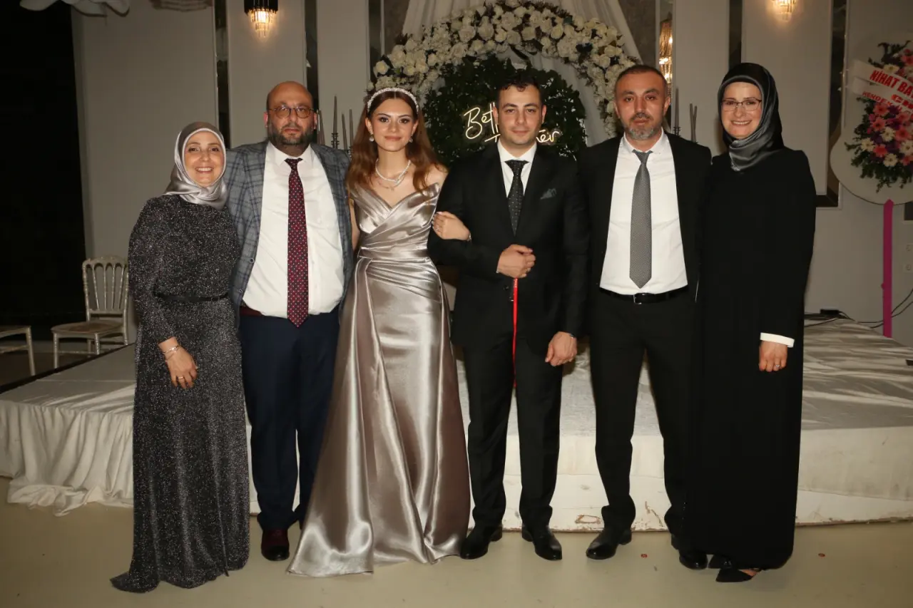 Haber: Medine ile Talha Evlilik Yolunda ilk adımı attı - Galeri-5