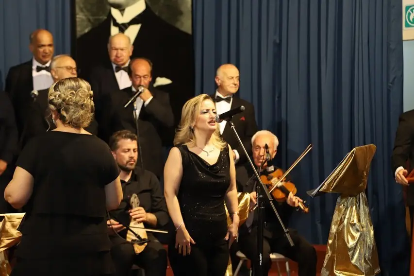 Haber: Türk Sanat Müziği korosundan coşkulu konser - Galeri-4