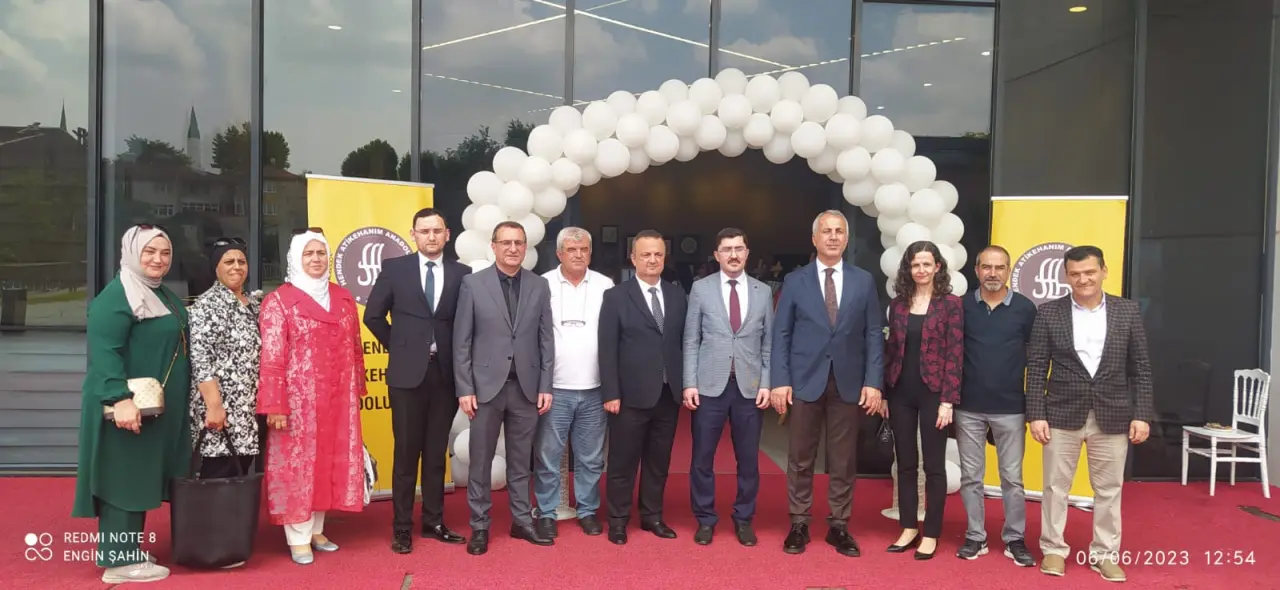 Haber: Atike Hanım Anadolu Lisesi’nden Muhteşem Resim Sergisi - Galeri-1