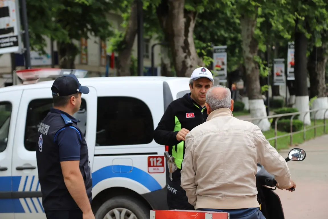 Haber: Hendek Belediyesi’nden Muammer Sencer Caddesi Uyarısı - Öne Çıkan