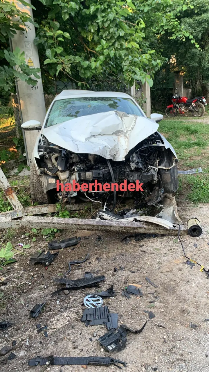 Haber: Önce Çöp konteynerine sonra bariyere çarptı - Galeri-2