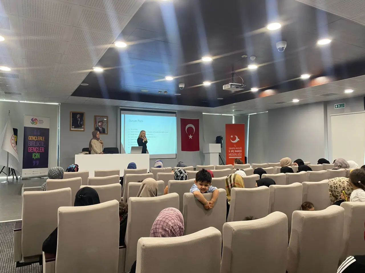 Haber: Mülteci Ve Göçmenlerde Kadın Sağlığı Ve Hijyen Alışkanlıkları - Galeri-2