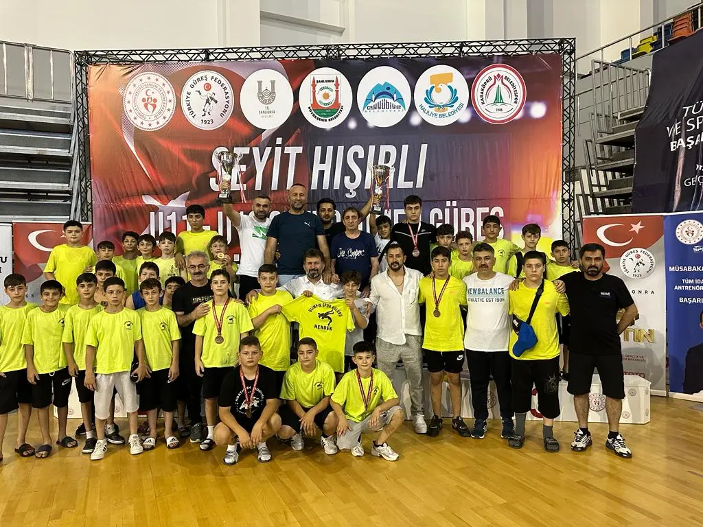 Haber: Hendek Olimpik Spor Kulübü Güreş Takımı Türkiye Şampiyonu - Galeri-2
