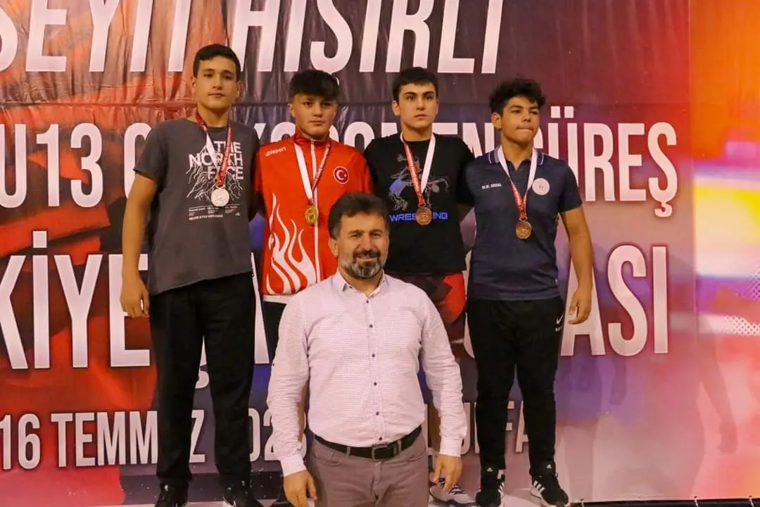 Haber: Hendek Olimpik Spor Kulübü Güreş Takımı Türkiye Şampiyonu - Galeri-1