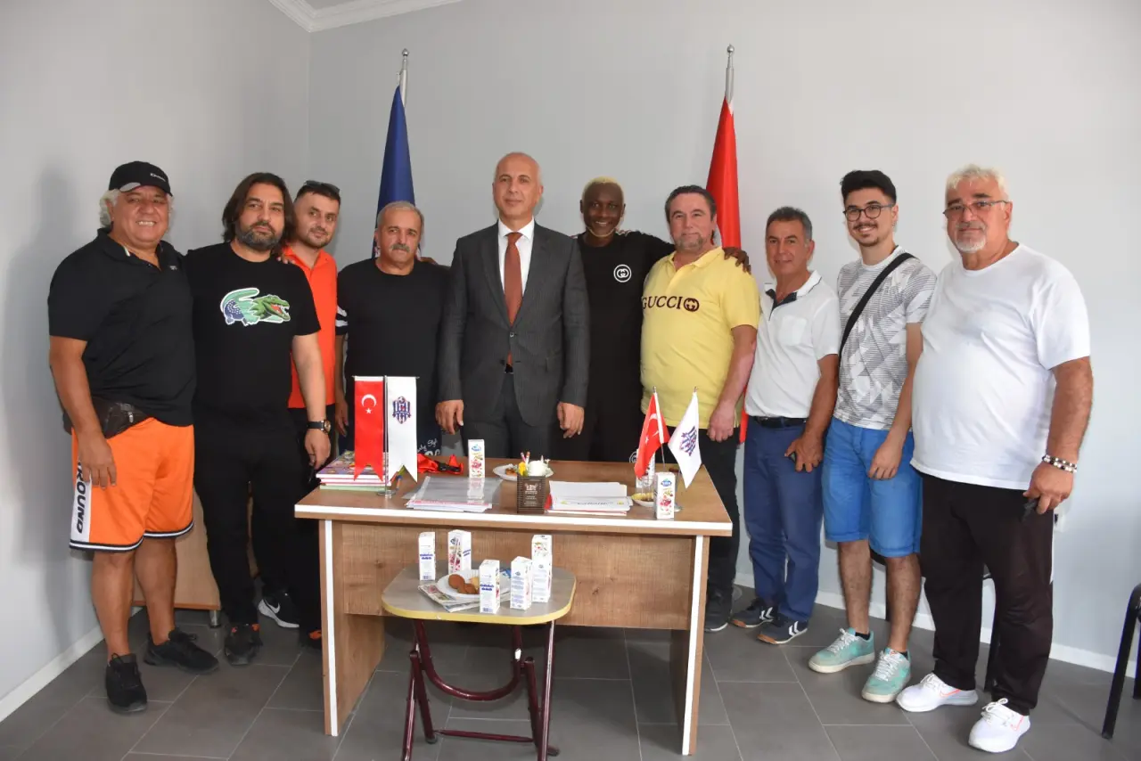 Haber: Akovaspor Yattara Futbol Okulu Açıldı - Galeri-1