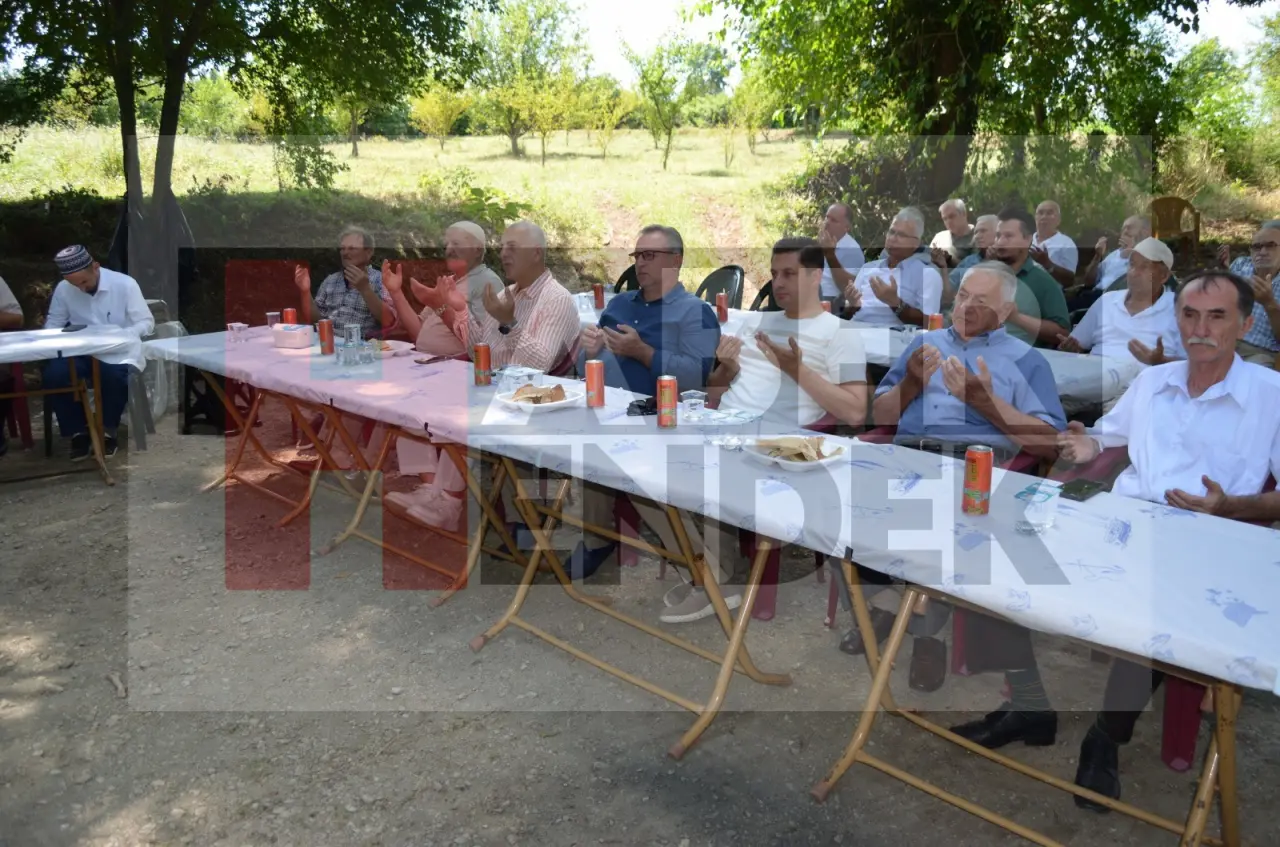 Haber: Şeyh İzzettin İsmail Efendi Dualarla Anıldı - Galeri-1