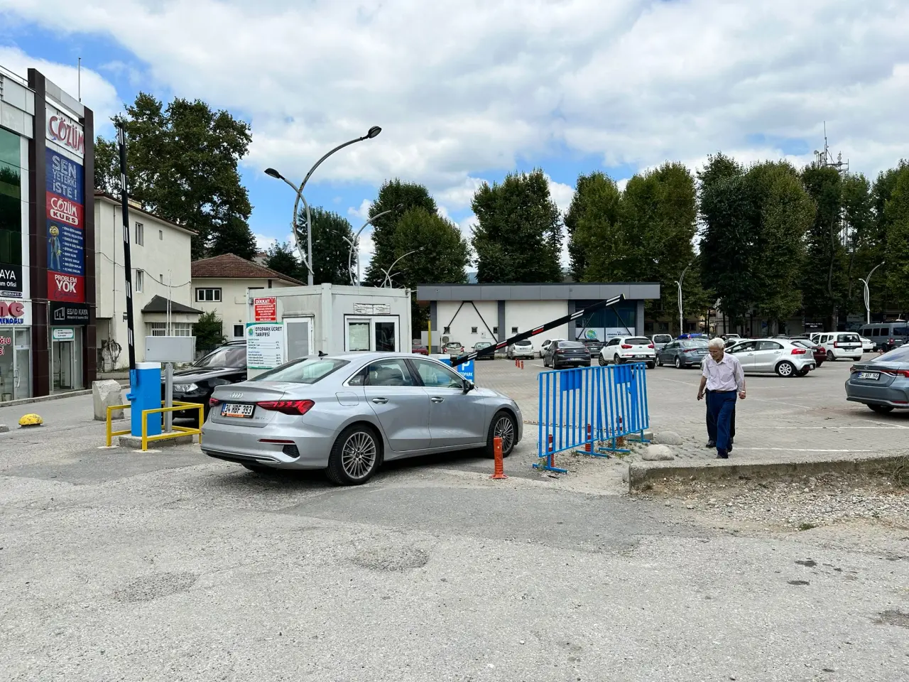 Haber: Hendek Belediyesi Güncel Otopark Fiyat Listesini Paylaştı - Galeri-1